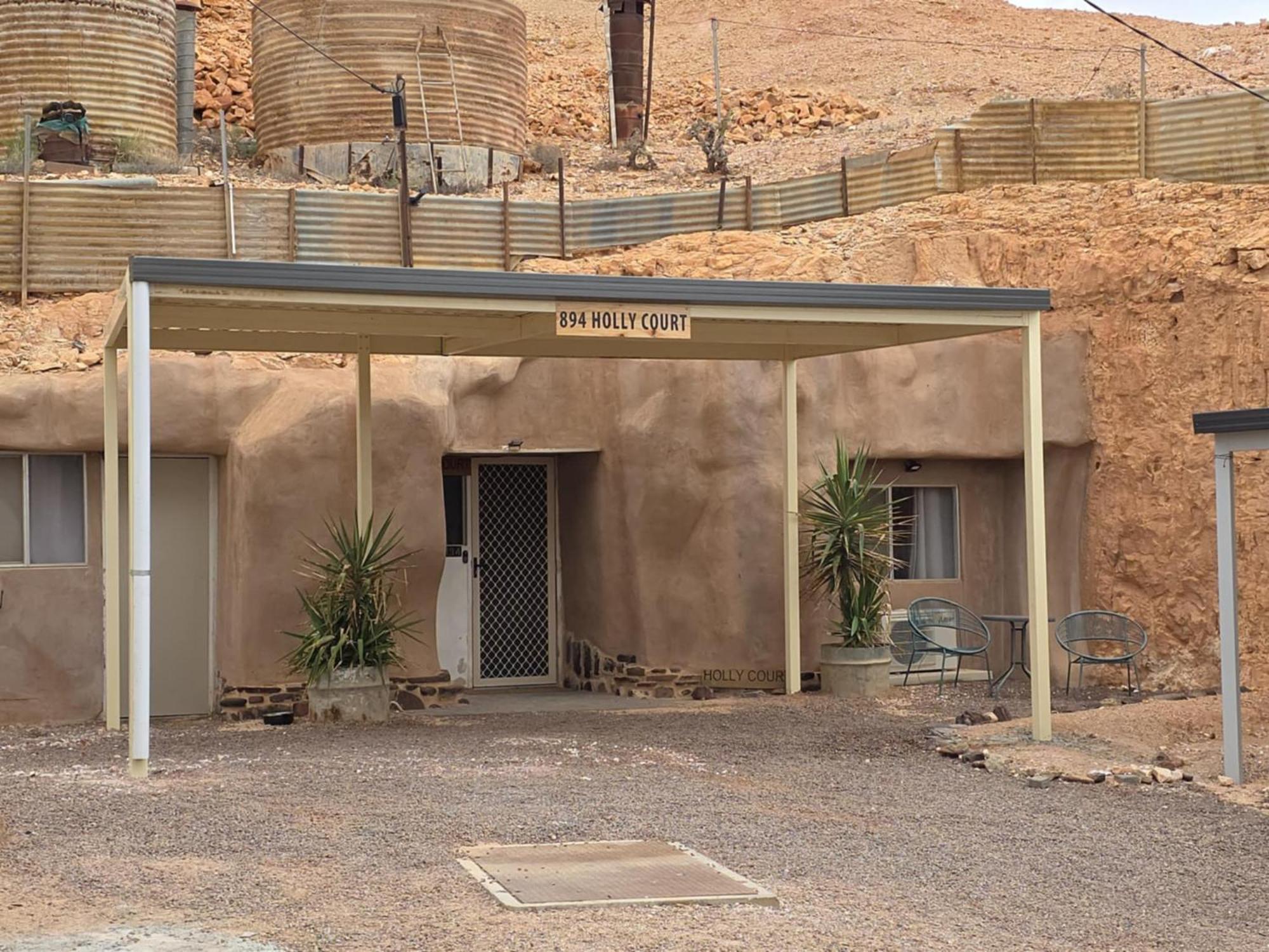 894 Holly Court Apartment Coober Pedy Exterior photo